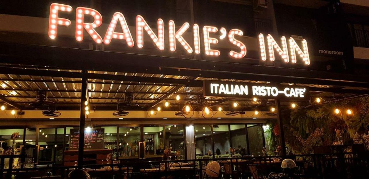 Frankie'S Inn Jomtien Exterior foto